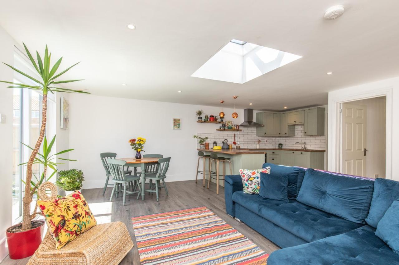 Beach, Hills, Food, Scenic Walks-The Kelp House. Peacehaven Extérieur photo