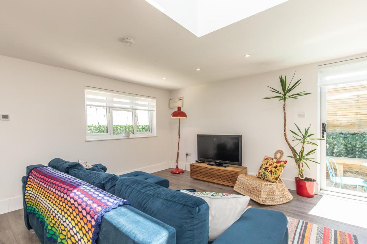 Beach, Hills, Food, Scenic Walks-The Kelp House. Peacehaven Extérieur photo